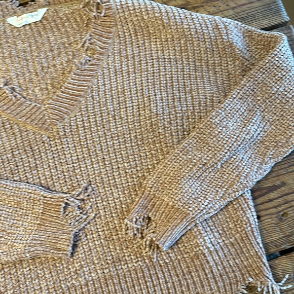 Cute Cropped Sweater - Picture 2 of 2